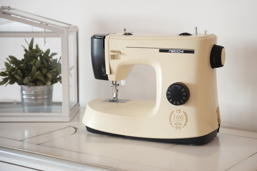 Shopty Macchina per cucire Necchi Mirella KM417A - Edizione Limitata Esclusiva Anniversario Online