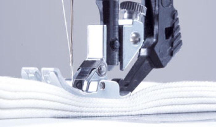 Shopty Macchina per cucire Pfaff Select 3.2 In Linea