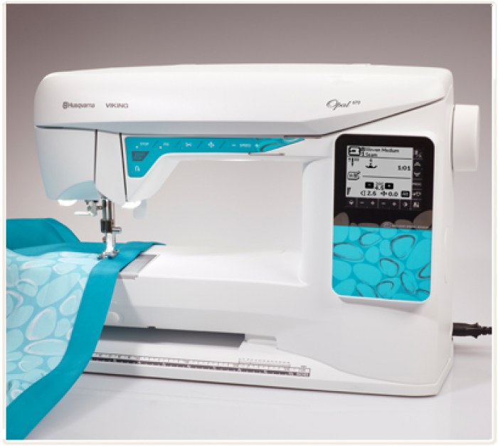 Shopty Macchina per cucire Husqvarna Viking Opal 670 Vendita