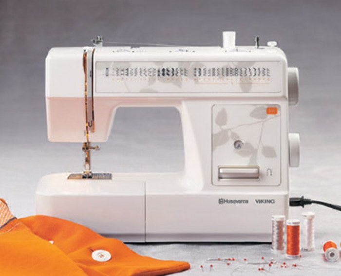 Shopty Macchina per cucire Husqvarna Viking H|CLASS E20 Offerta